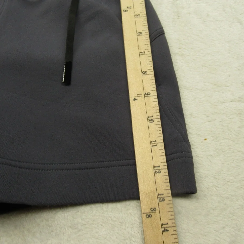 Lululemon Shorts Womens 2 Gray Drawstring Waist Stretch Pockets Athletic In-Form